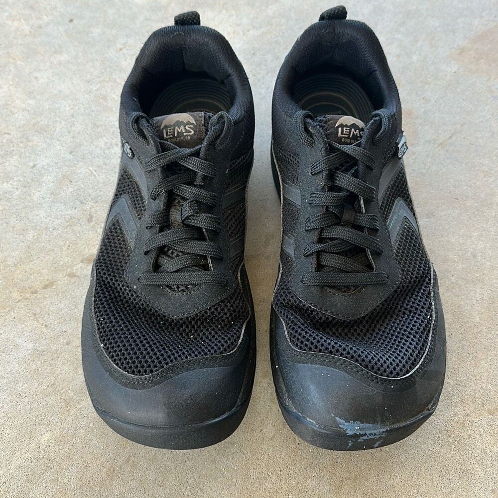 Men's Black Athletic Shoes